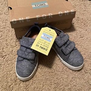 Toddler Toms size 11